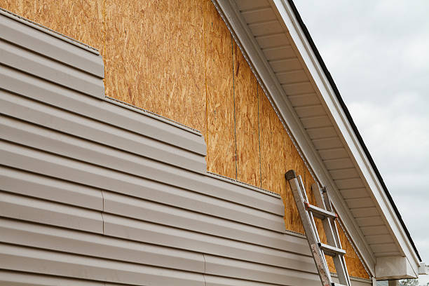 24/7 Emergency Vinyl Siding experts in Newcomerstown, OH